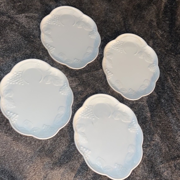 MILK GLASS LUNCHEON PARTY PLATE & PUNCH CUP SET VINTAGE 1950s APPETIZER - Picture 7 of 10